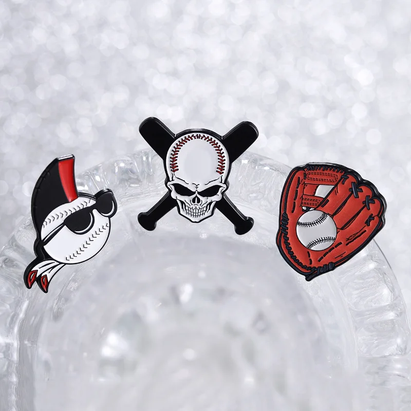 Baseball Brooches Cartoon Gloves Skull Metal Badges Small Gift Wholesale Cap Pin Backpack Accessories Bag Pins for Caps Brooch