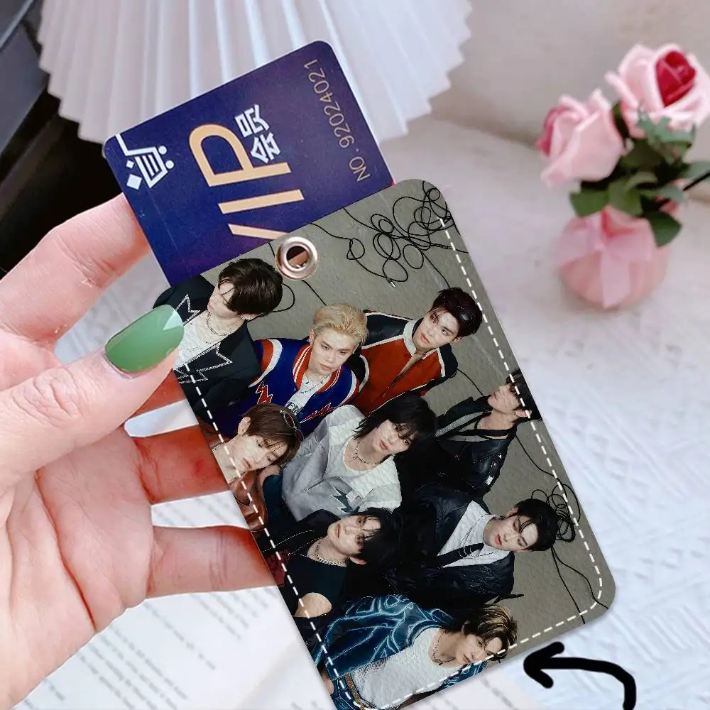 

Kpop ZB1 ZEROBASEONE Access & Meal Card Holder Keychain Credit ID Bank Card Protective Case Keychain Pendant Fashion