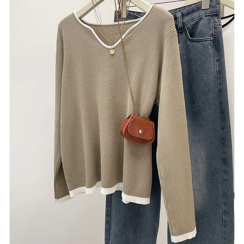 plus Size Women's Clothing 2024 Autumn New Item V-neck Knitted Sweater Loose Fitting Chubby Girl Warm Sweater Base Sweater