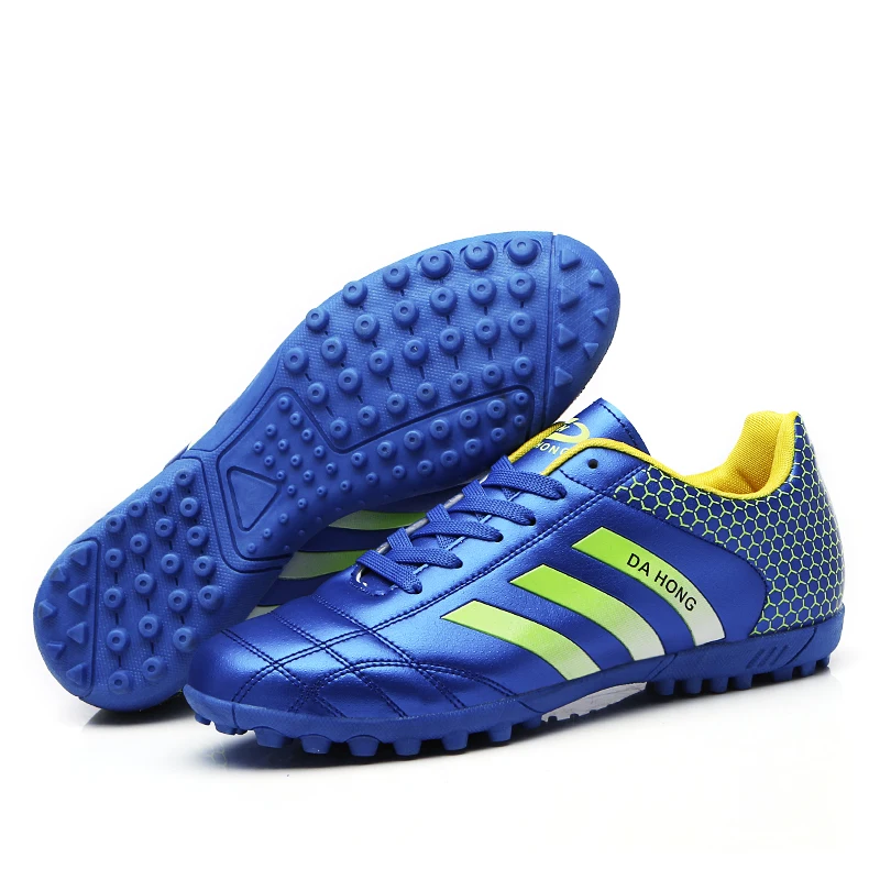 

Soccer Shoes TF Broken Nail Teenagers Durable Looking HighTops Training Shoes Adult Outdoors Non Slip FootballShoes Seamless