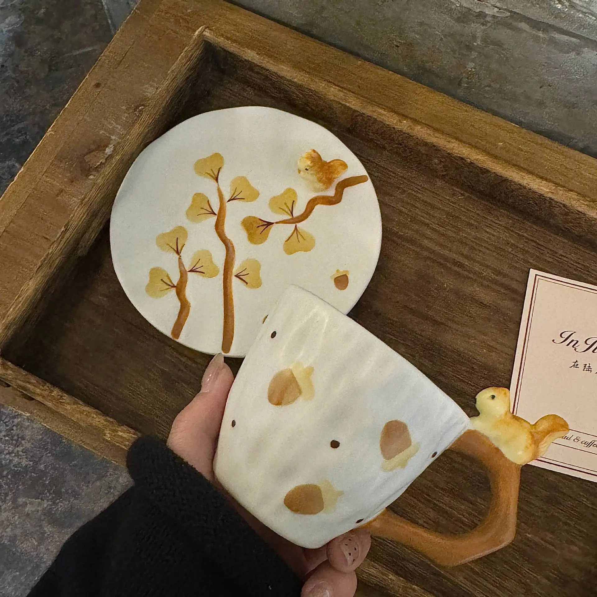 Cute 3D Relief Squirrel Ceramic Mug with Saucer, Maple Leaf Embossed Tea Coffee Cup Set, Afternoon Tea Breakfast Tableware, Gift