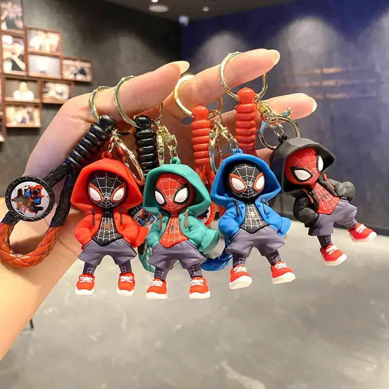 Spidermans Figure Keychain Sweatshirts Super Hero Pvc Doll Charm Keyring Cartoon Bag Pendant Ornaments Accessories Xmas Gifts