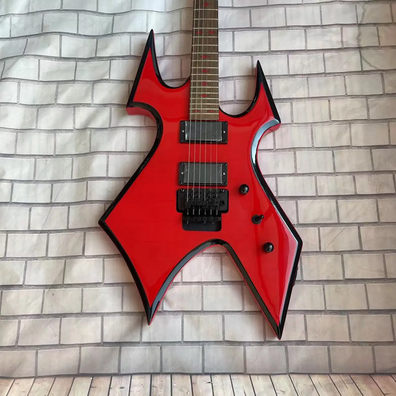 B. C-style 6-string electric guitar, red body, rose wood fingerboard, maple wood track, real factory pictures, can be shipped wi