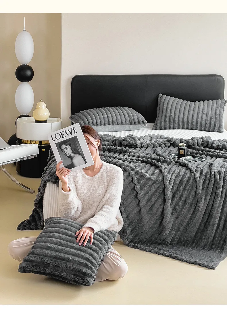 2025 Herbst- und Winter-Neuheit: Einfarbige Decke aus Imitatkaninchenfell, Verdickte Decke, Zieh-Milchfleece-Decke, Ohne Kissenbezug – Detail 20