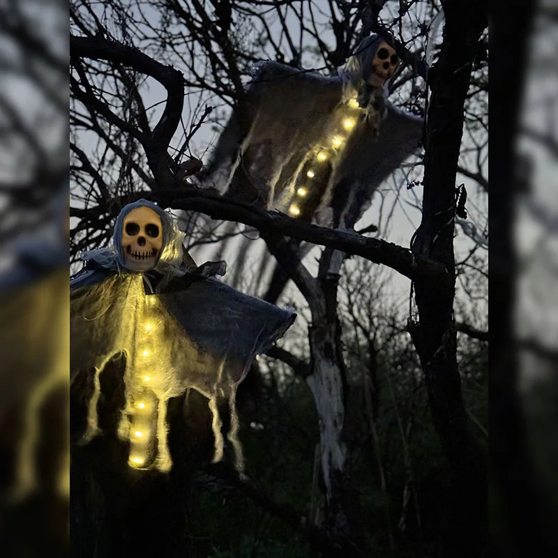 Decorazione scheletro da appendere di Halloween, grandi fantasmi da albero appesi da 31 "con luce a LED, decorazioni di Halloween per esterni per il cortile