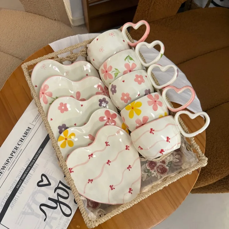 

Korean Style Hand-Painted Irregular Heart Shaped Ceramic Coffee Cups And Saucers Afternoon Tea Set For Home And Garden