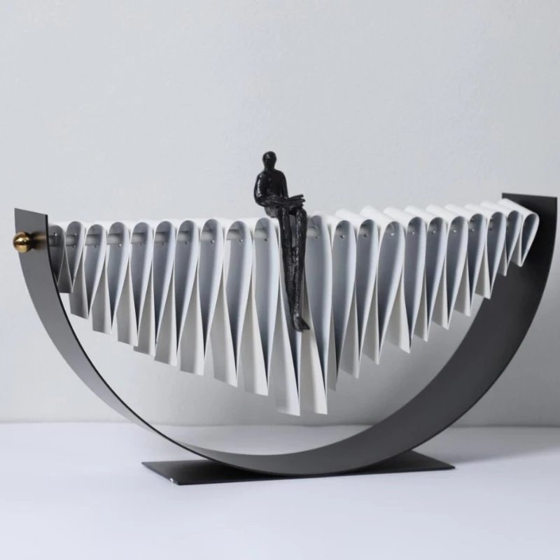 Nordic Light Luxury Metal Creative Character-shaped Art Piece for Decorating A Lonely Little Black Man's Entrance TV Cabinet