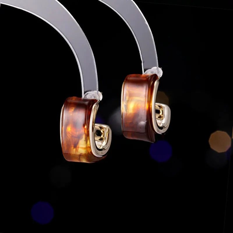 

s925 Silver needle French retro niche design earrings, individual and elegant, Amber Maillard C-shaped ring earrings