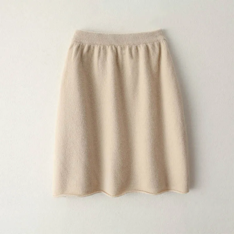 

100% Wool Women's Cuffed Pencil Mini Skirt, Solid Color Slim Fit Knitted Wool Skirt
