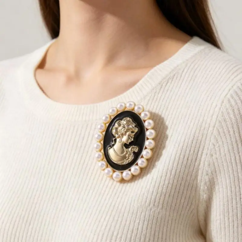 Vintage-Brosche mit Imitationsperlen, vergoldet, viktorianischer Damen-Relief-Reversnadel, Damen-Bankettschmuck, Ersatzteile – Detail 3