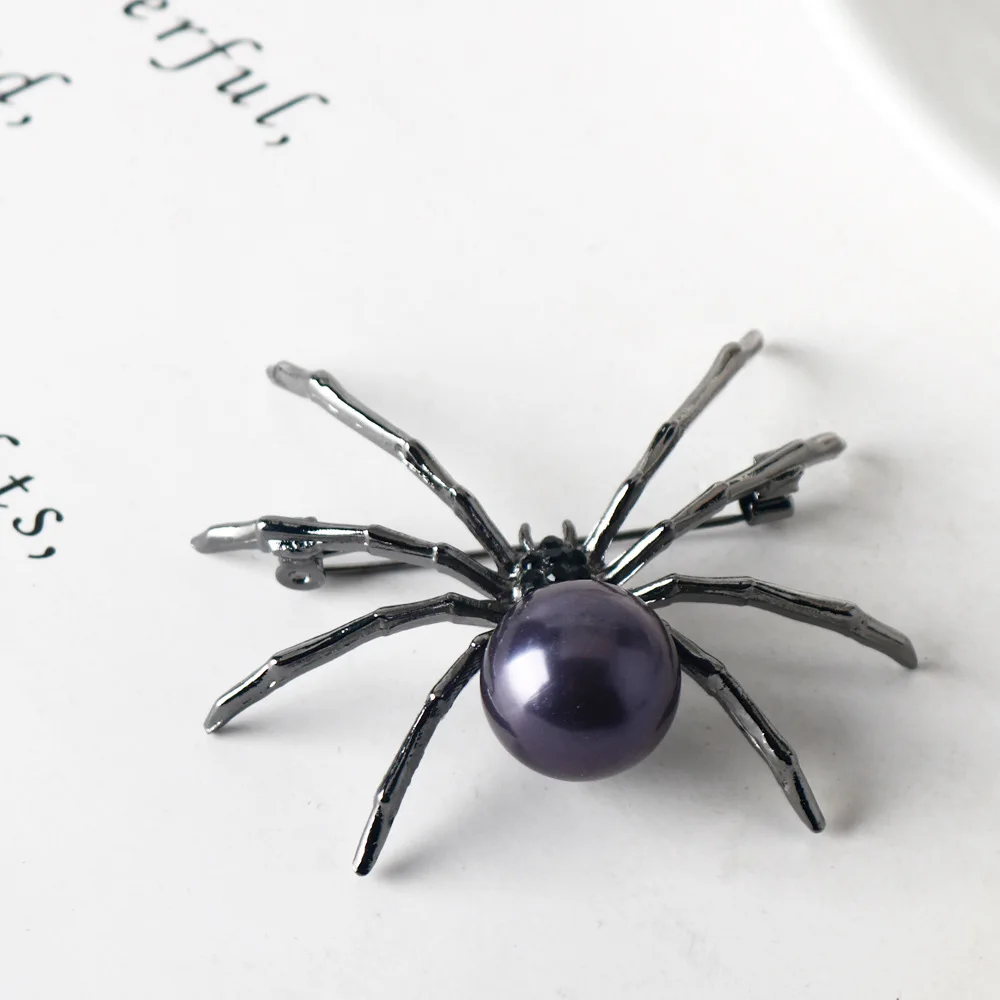 Exaggerated black white spider creative brooch men women party clothes scarf accessories pin brooches gift