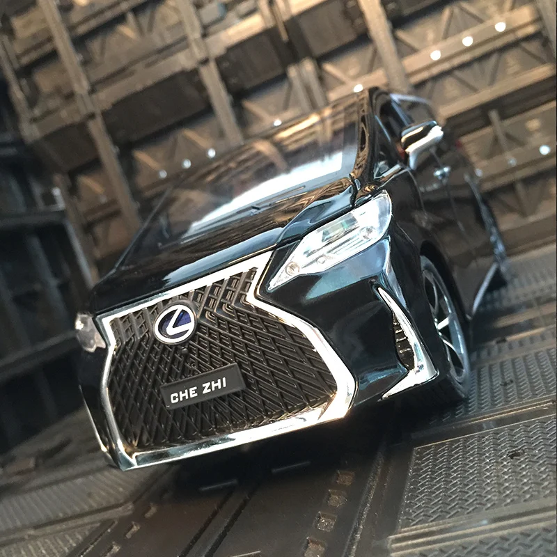 1:24 Lexus LM300H alloy car model doors and the front hood and trunk door can be opened has simulated sound and lighting view 5