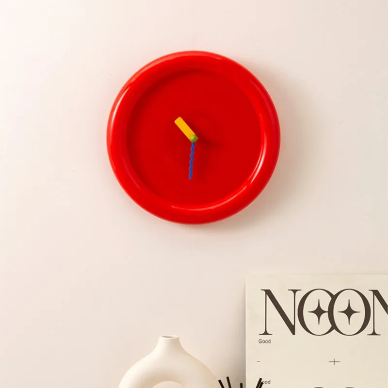 

MOMO Clock Pendulum Desktop Ins Cream Style Bubble Clock Home Soft Decoration Desktop Silent Wall Clock Can Be Vertical Clock