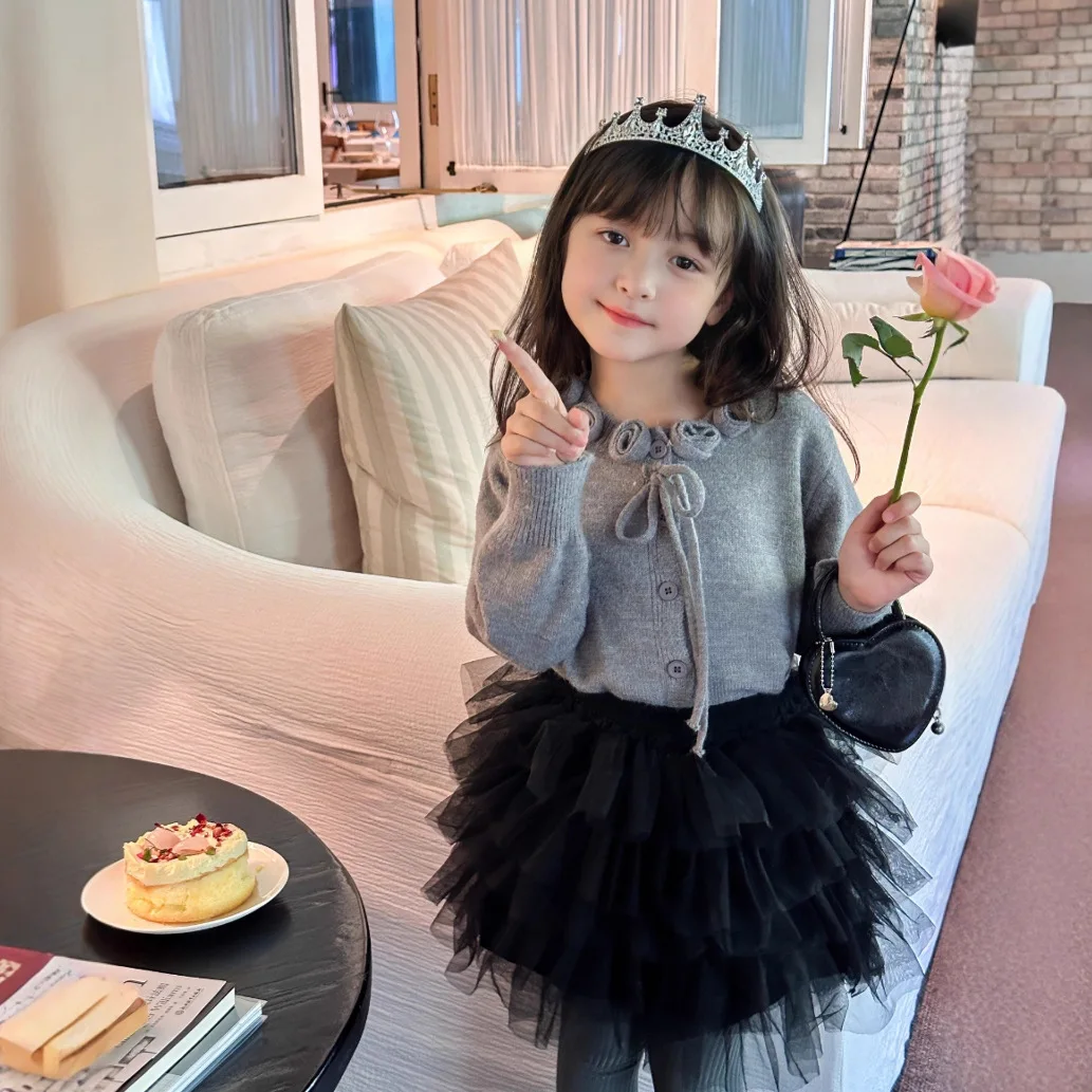 

2025 Autumn Korean Soft Waxy Knitted Sweater for Girls and Children Gray Sweater Cardigan Long-sleeved Wool Top