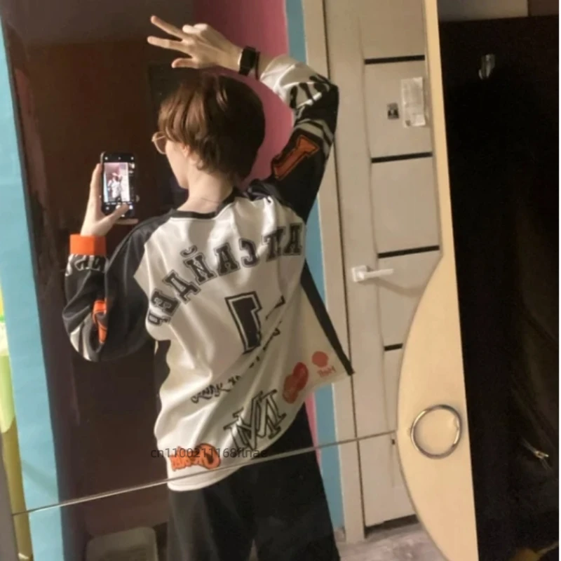 새로운 스트리트 댄스 의류, 아메리칸 레트로 긴팔 저지 티셔츠, 루즈한 스포츠 스트리트 힙합 스타일 라운드 넥 탑