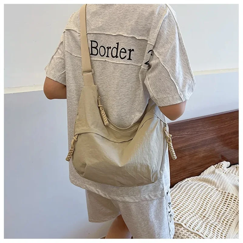 حقيبة زلابية عصرية وبسيطة النسخة الكورية، مشهورة هذا العام، حقيبة كتف جديدة عالية الجودة، حقيبة حمل ذات سعة كبيرة #3