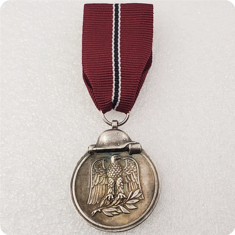 Winter Battle in the East Medal 1941/42 With A Long Ribbon German Military Award During the Second World War