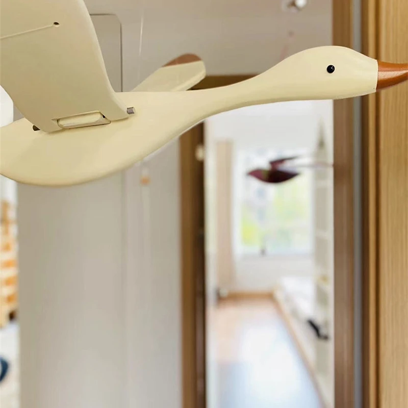 Wooden Flying Swallow Mobile Balanced Hanging Bird Ornament Home Nursery Decor For Kids Couples Elegant Cozy Holidays Gift
