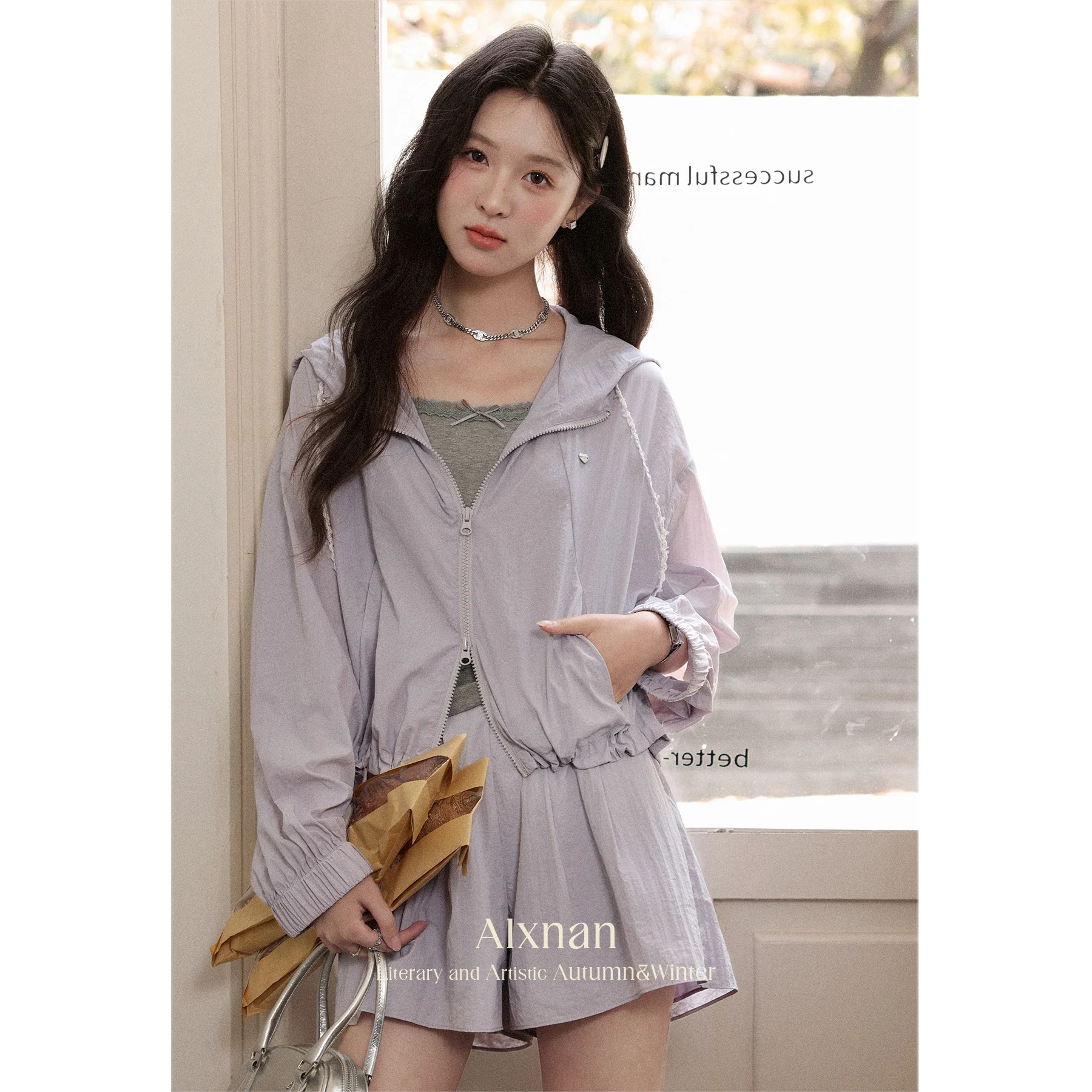 

ALXNAN Purple Hoodies Short Zipper Drawstring Loose-fit Sweatshirt 2025 Autumn Thin Casual Long Sleeve Coats Female L56706