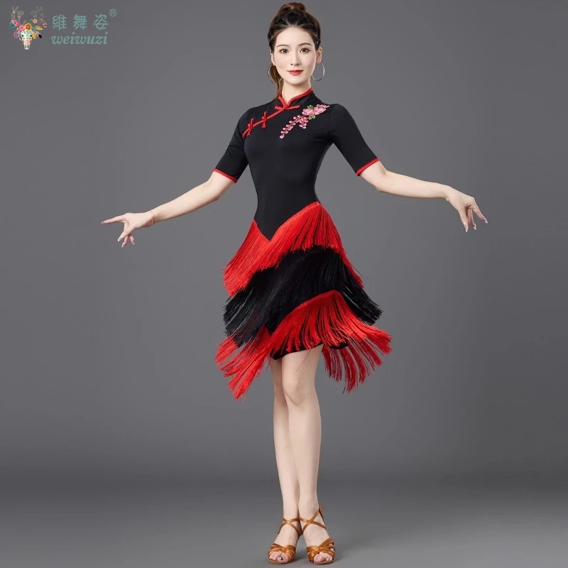 

Платье с короткими рукавами для латинских танцев, новое платье с вышивкой для румбы, танго, красного самбы, женское тренировочное платье Cheongsam с кисточками для выступлений