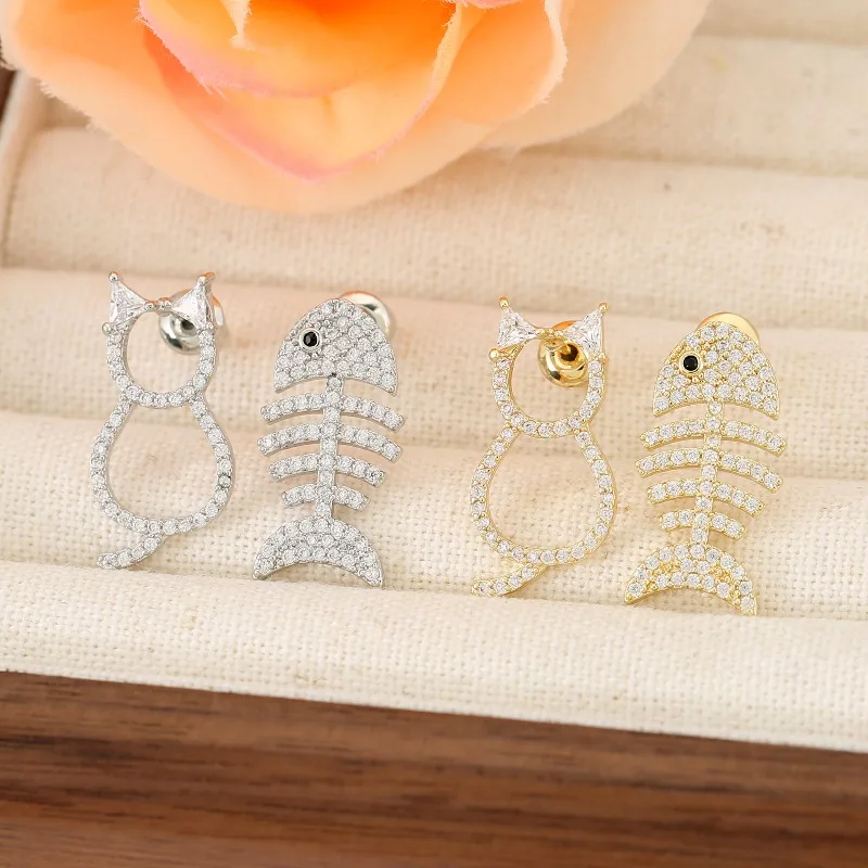

Fashionable trend hollow out simulation fish bone ear studs, cool hip-hop party cartoon asymmetrical cute cat earrings