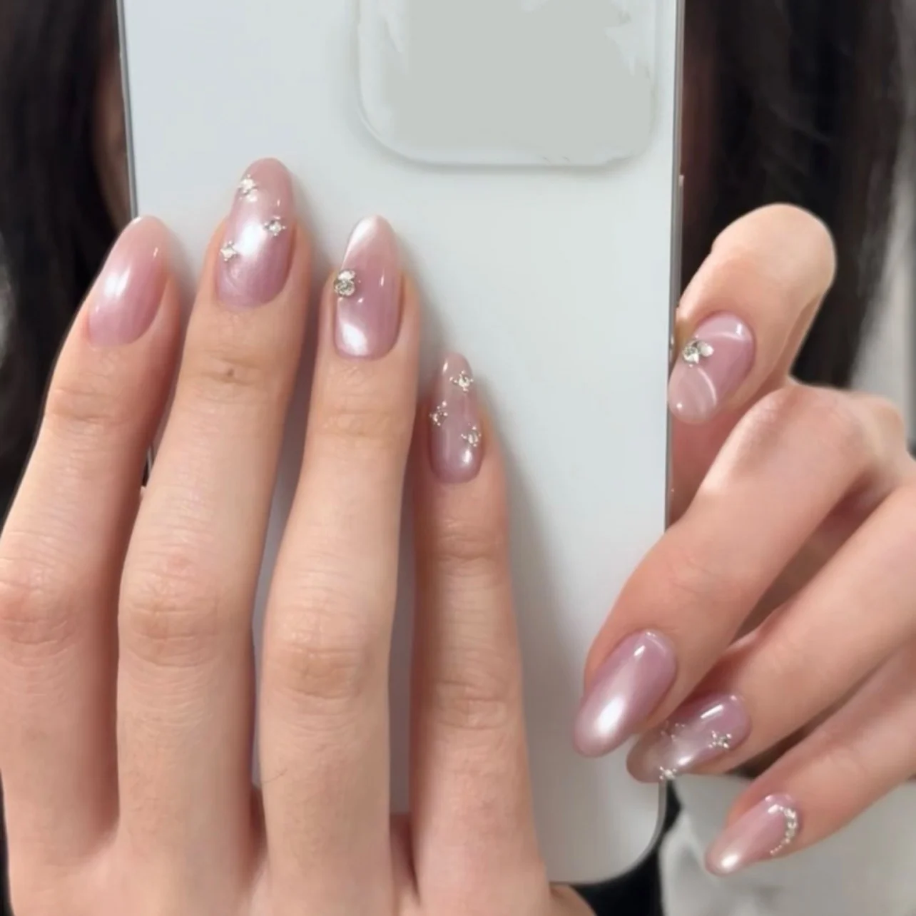 

24Pcs Mid-length Almond Nails Set Press on Pink Cat's Eye Design False Nails Rhinestone Wearable Full Cover Fake Nails Tips Art