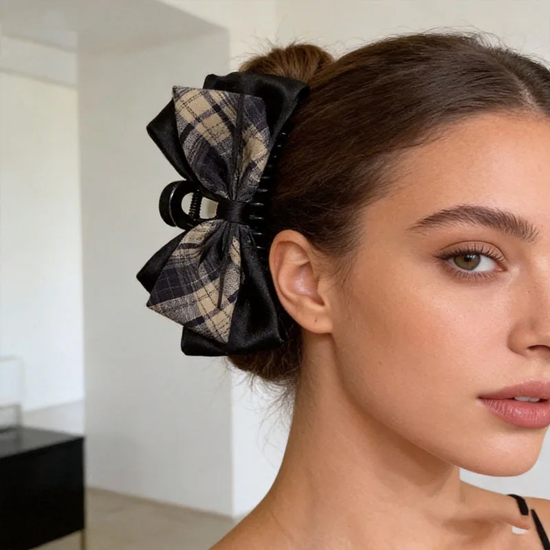 

Fashion Brown Plaid Big Shark Hair Clip High-end Creativity Style Grab Clip Hair Accessory Hair Claw for Women Girls