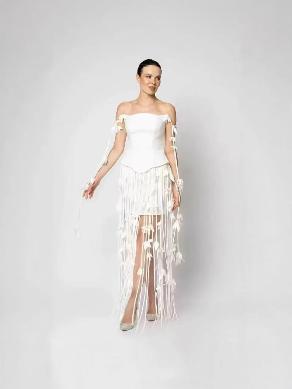 tassel-edged-backless-dress-with-floral-accents-elegant-fashionable-casual-formalwear-for-parties-and-dinners