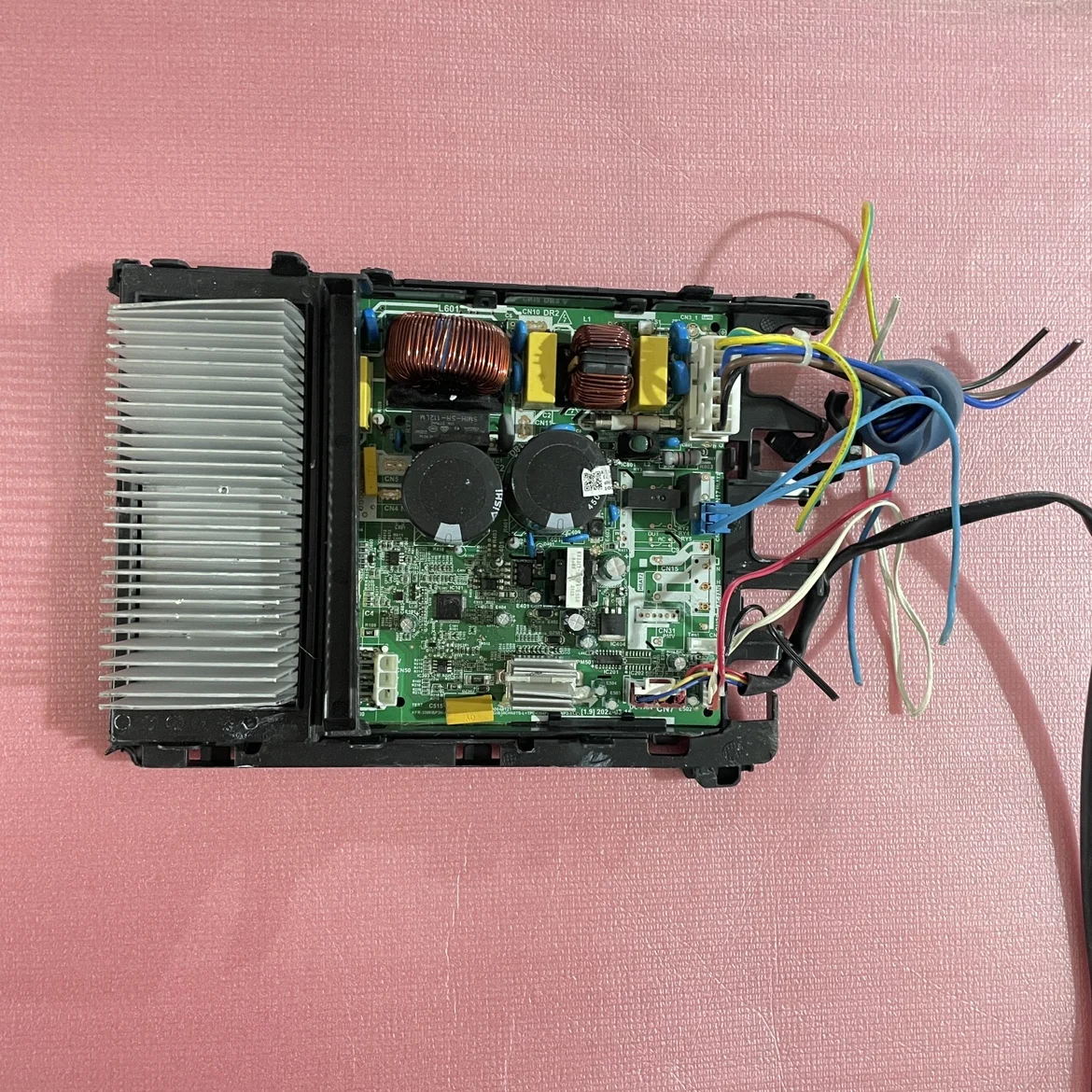 Air Conditioner Main Board Is Suitable for Midea 17122000048121/KFR-35W/BP3N- (RX24Tmini + STR6A161 Accessories) Used, 99 New