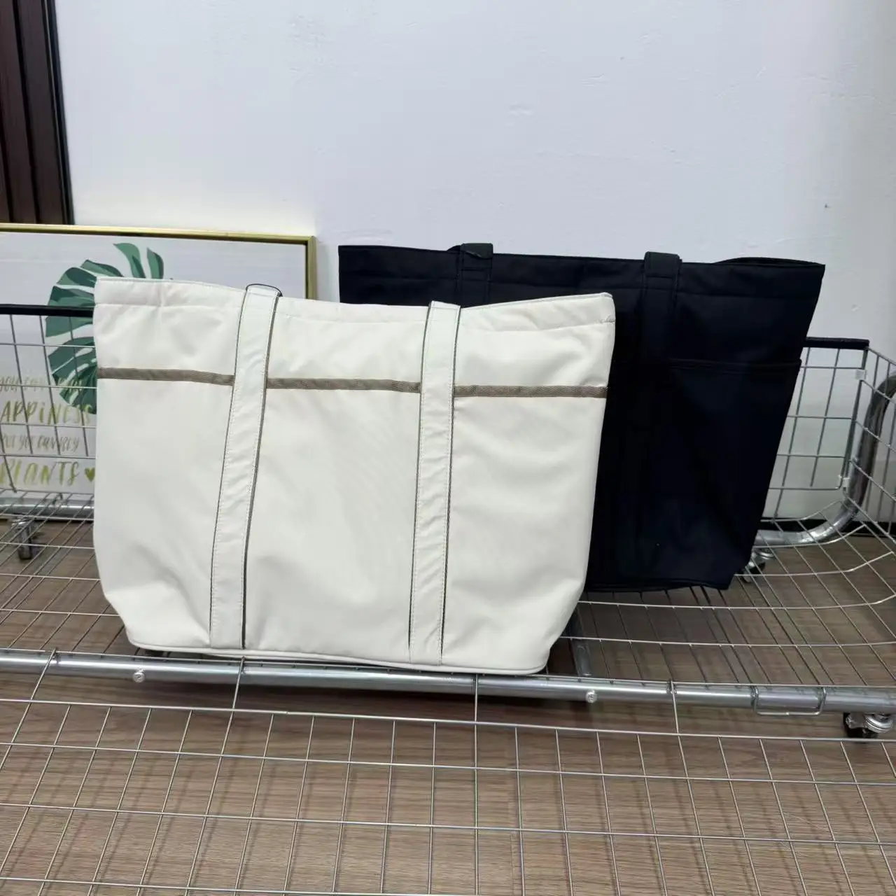 

Large Unisex Travel Tote Bag Waterproof Canvas Yoga Bag Outdoor Handbag for Men And Women Casual Simple Style Backpack