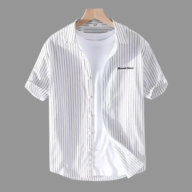 Camisa de manga curta para homens no verão, fina, estilo Hong Kong, sofisticada, camisa listrada xadrez, seda gelada casual