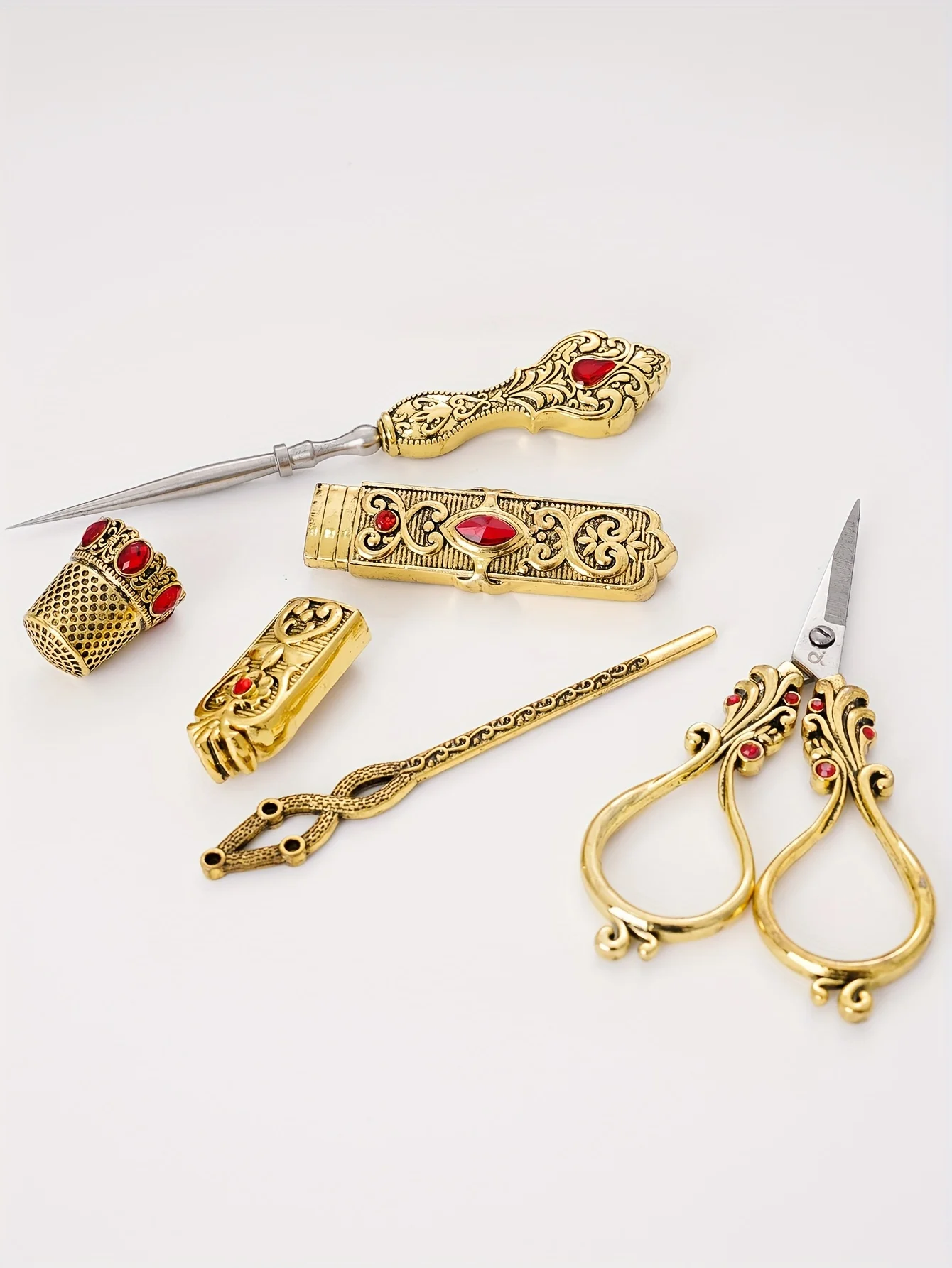 Vintage Style Embroidery Scissors, Complete Vintage SewingTools, With Sewing Needle Box, Awl, SewingThimble,Threader For Sewing