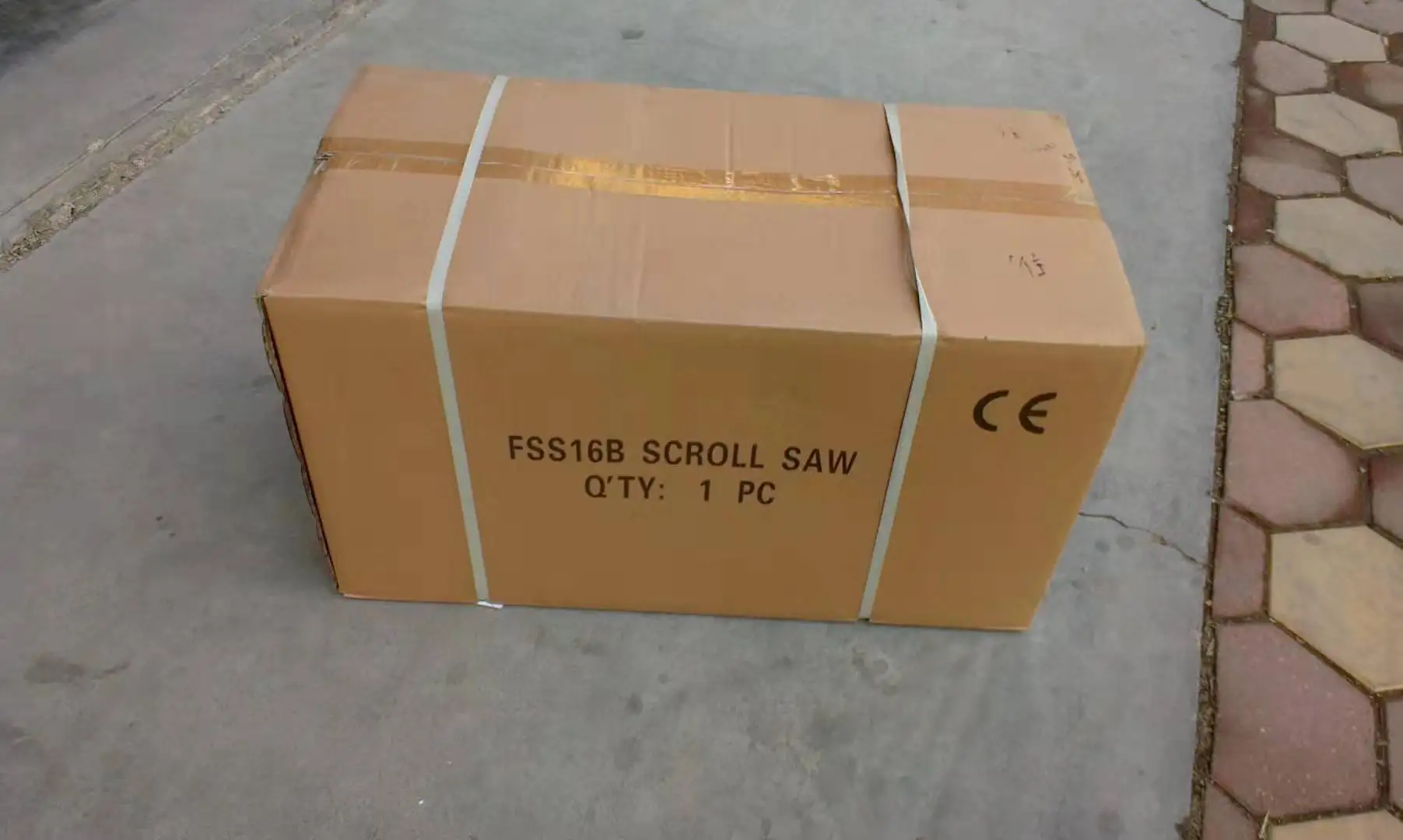 Taglio del legno Desktop industriale Macchina per la lavorazione del legno Dispositivo portatile per taglio del filo Sega da tavolo per incisione elettrica