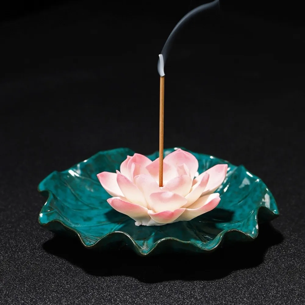 Zen Chinese Style Lotus Incense Burner Sleep Aid Ceramics Lotus Tabletop Incense Base Ornament Desk Decor Incense Stick Burner