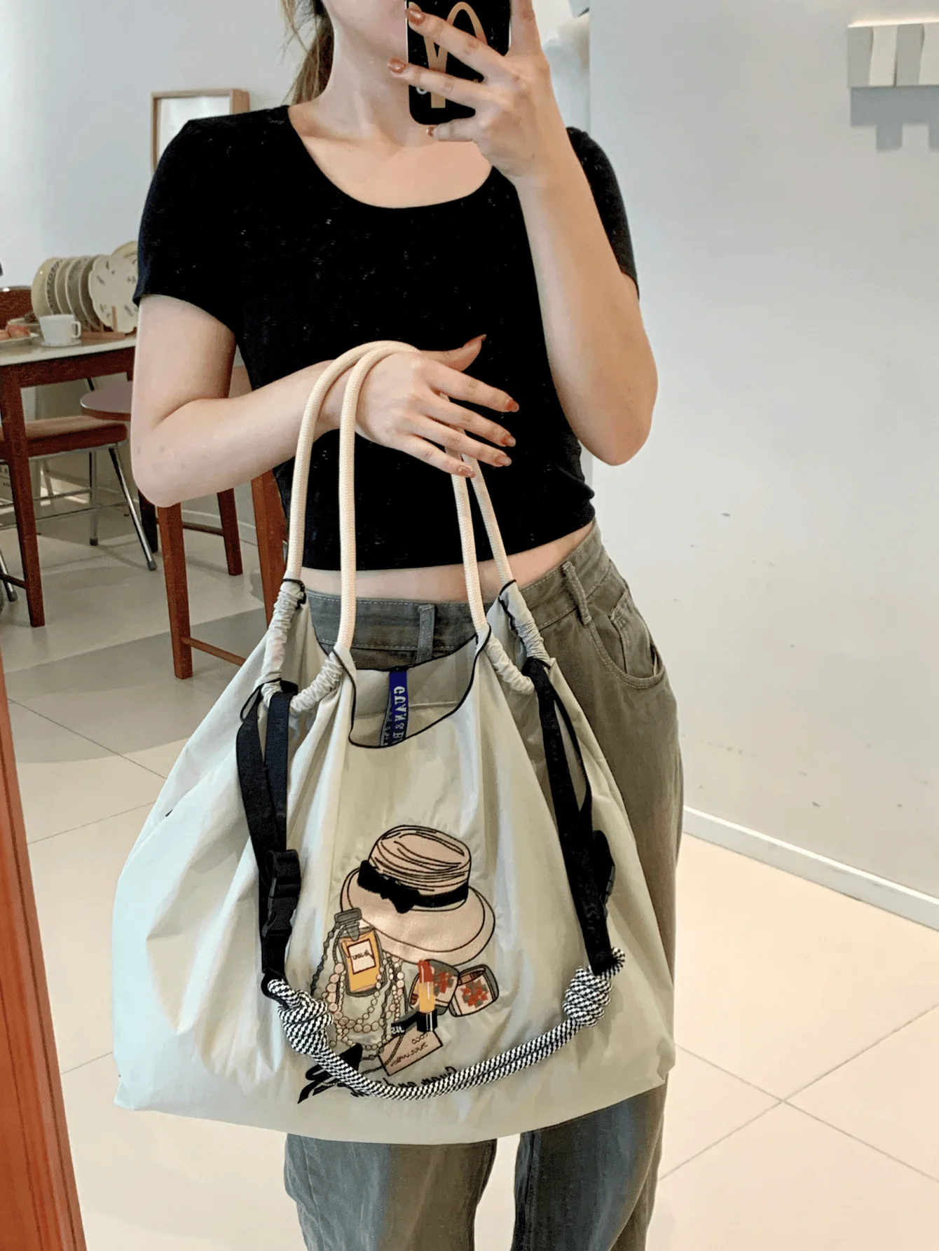 Nova bolsa de ombro feminina, sacola de compras bordada estilo japonês, padrão moderno, sacola de grande capacidade, dobrável e fácil de armazenar, adequada para compras, lazer, festas de férias, presentes surpresa