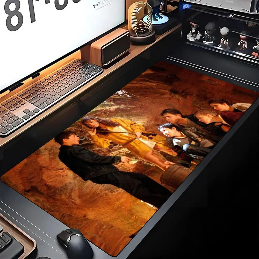 

The Goonies Mouse Pad Edge Big Gaming Locking Computer Gamer Large Rubber Art Mousepad Laptop Desk Birthday Mat