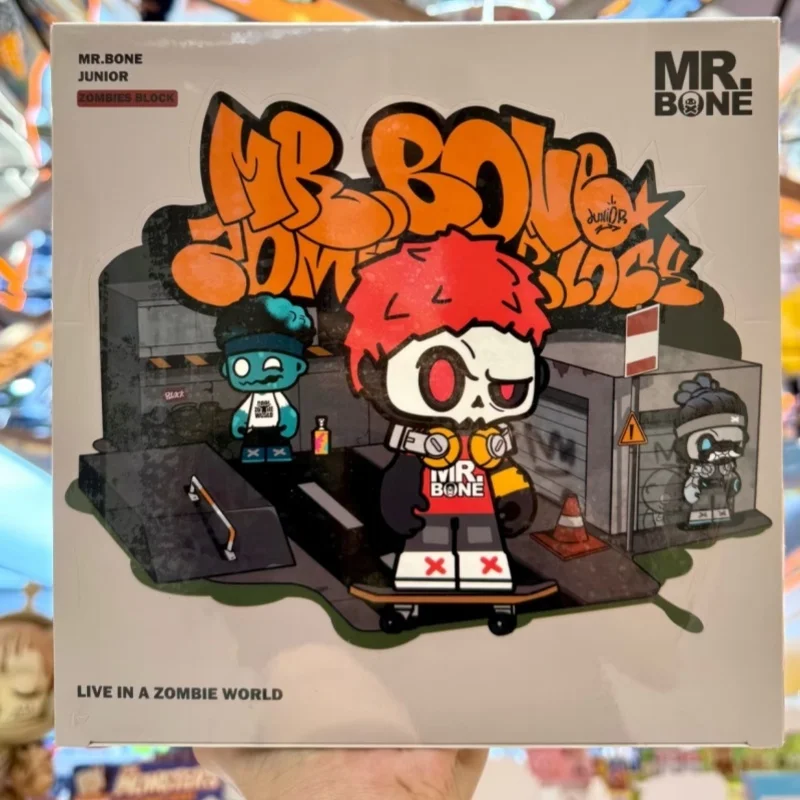 

Оригинальный Mr.Bone Junior 2, серия Live In A Zombie World, слепая коробка, коллекционная модная игрушка, серия Mystery Box, подарочный орнамент