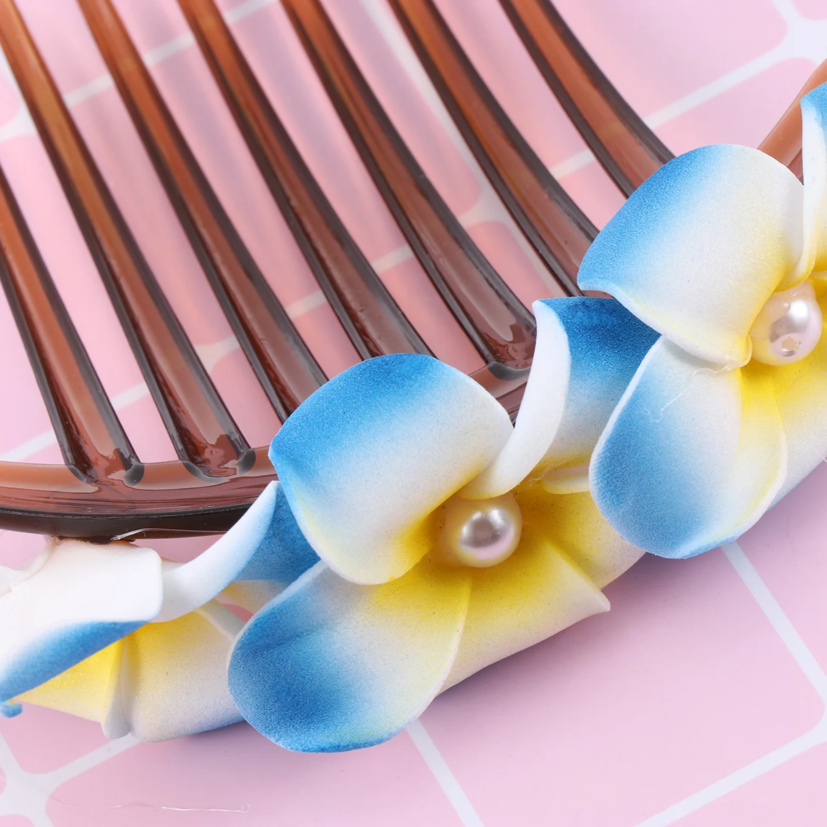 

Pearl Flower Comb Clips for Hair Wedding Accessories Women Bridesmaid Miss Decorative Combs Bridal