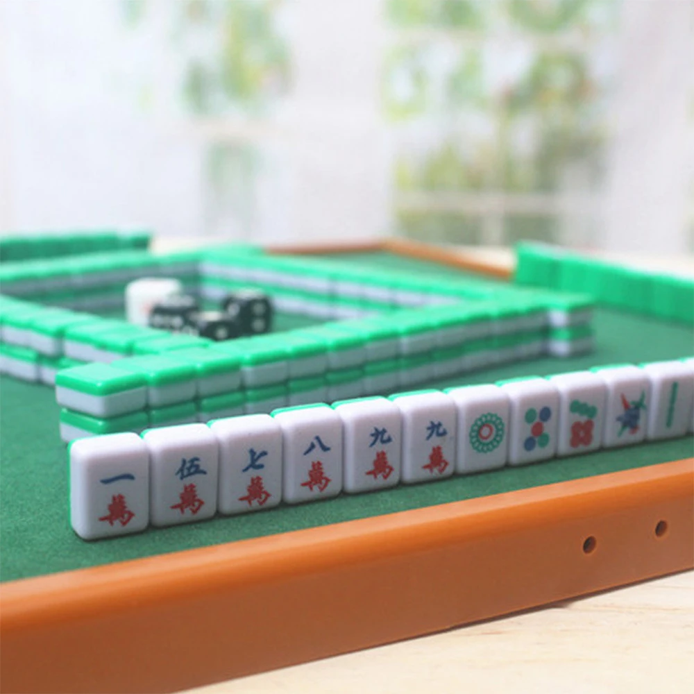 Mini Mahjong Set with Folding Mahjong Table Portable Mah Jong Game Set for Travel Family Leisure Time Indoor Entertainment