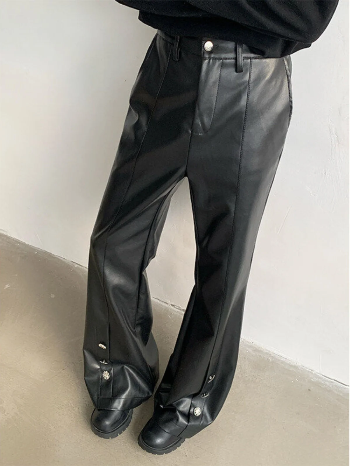 

Retro American Metal Rivet Decorated Workwear Leather Pants for Men CleanFit Design Wide Leg Long Trousers Bell Bot