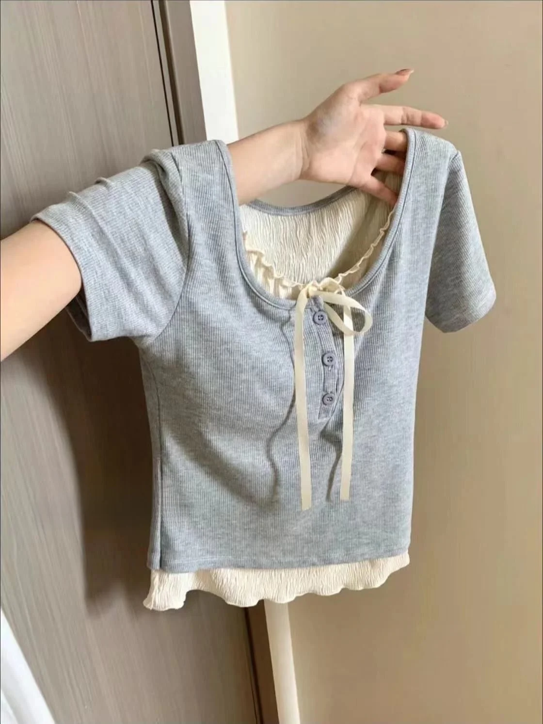 Design Sensation Shoulder T-Shirt Short Sleeve Fake Two-Piece Unique Style Summer Women's Top from Guangzhou Thirteenth Factory