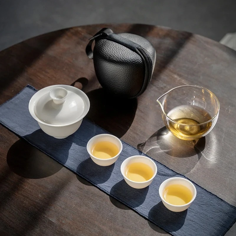 

Ceramic Kung Fu Tea Set Cover Bowl Glass Tea Sea Teacup Teapot Teaware Sets One Pot and Three Cups Outdoor Travel Tea Set
