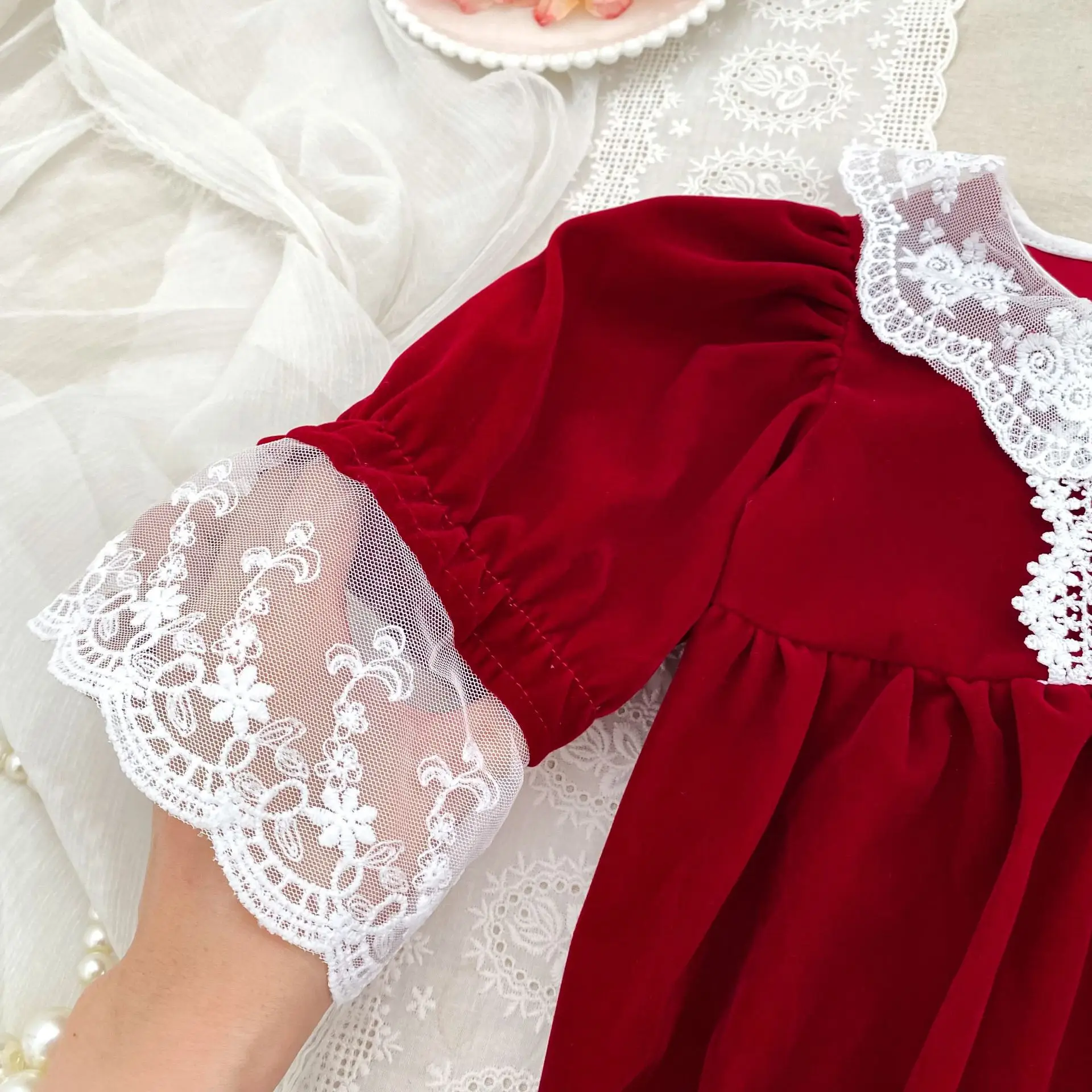 Roter Spitzen-Strampler für Babymädchen, langärmelig, Vintage-Body, Prinzessinnen-Outfit, Frühling/Herbst – Detail 9