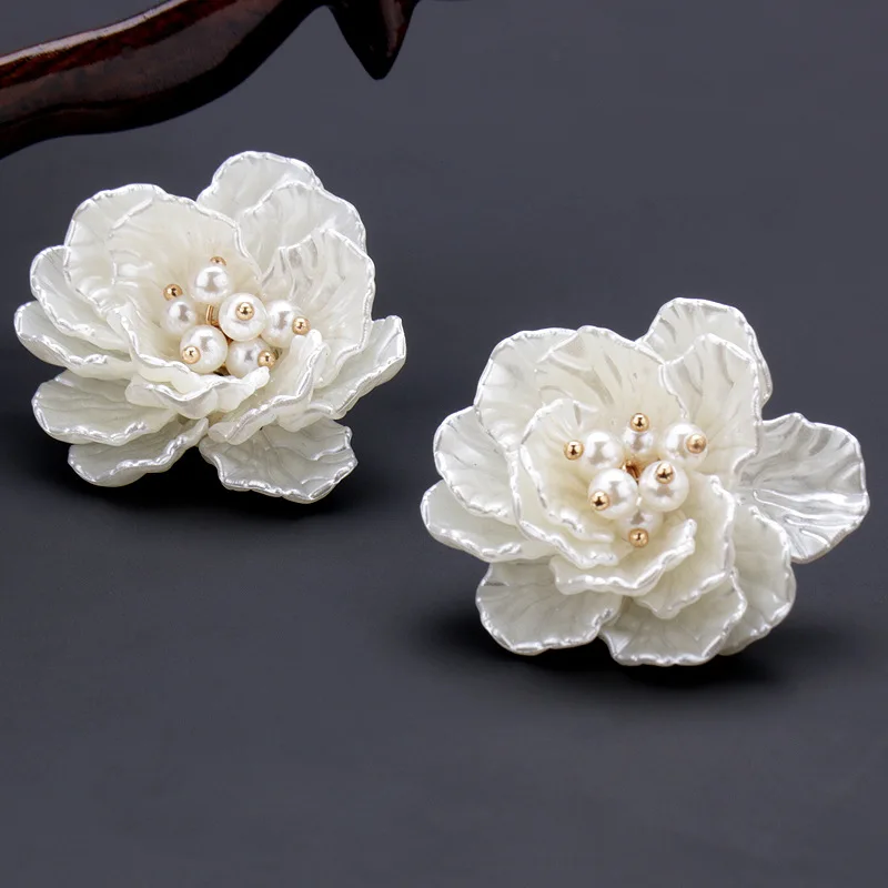 White Color Flower Girl Earrings Women Stud Earrings Accessories Atmosphere Dance Performance Birthday Gift Crown