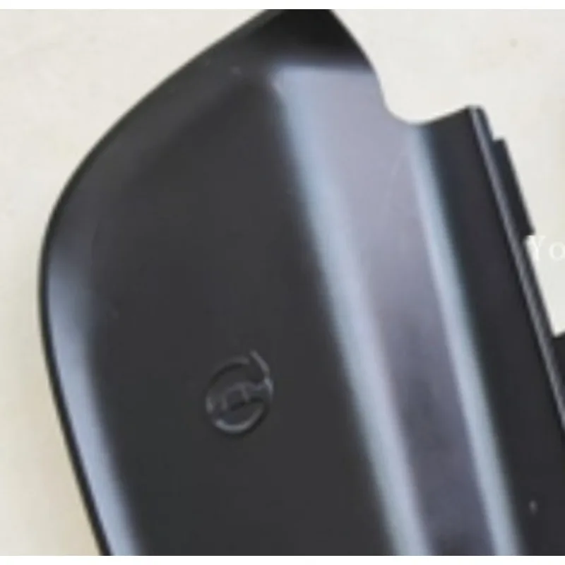 

Подходит для крышки моторного отсека, крышки аккумуляторного отсека, крышки бака для антифриза, защитной пластины моторного отсека.