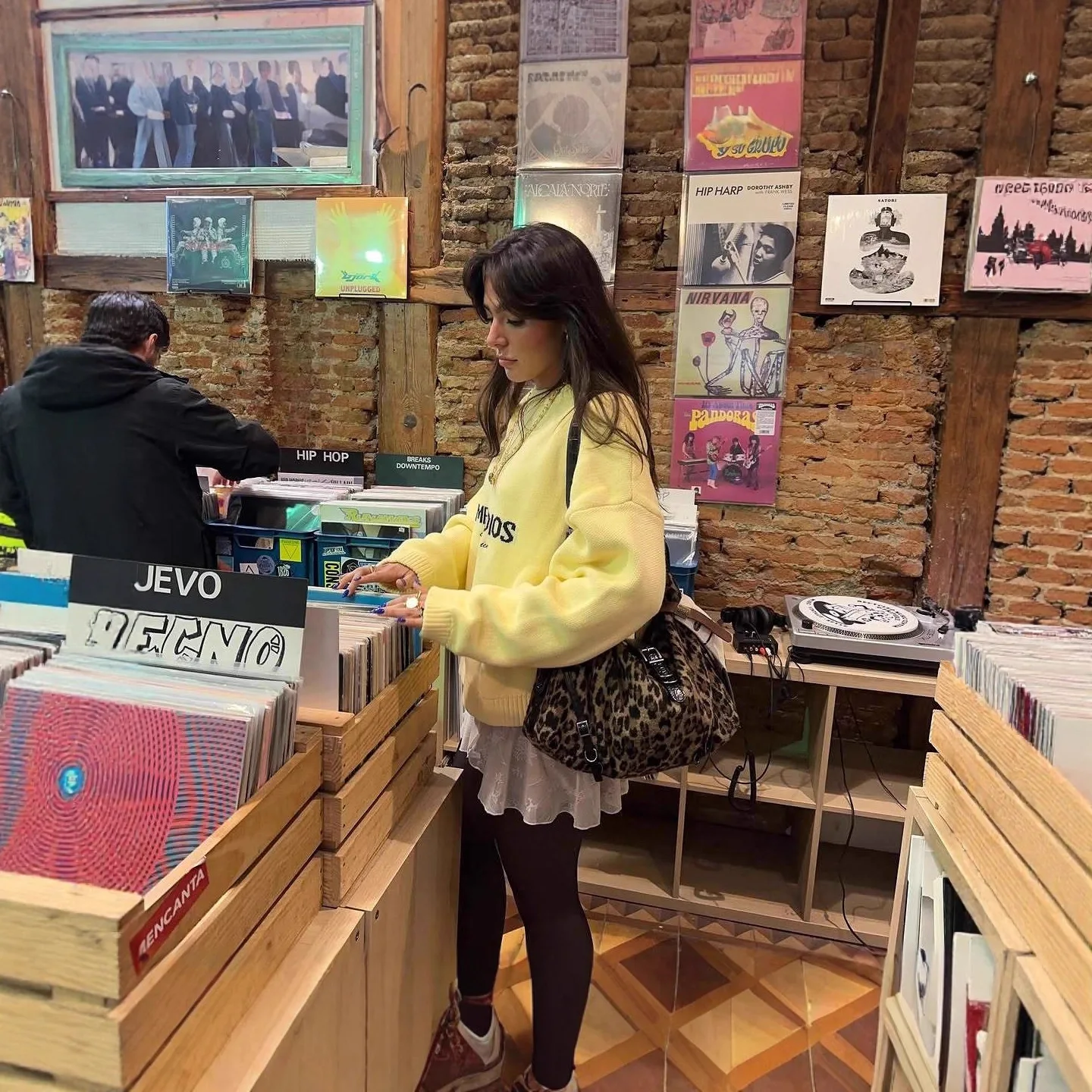 

Women's Sweater Clothes 2025 Autumn Winter Elegant Casual Letter Embroidered Drop Shoulder Long Sleeve Women's Clothing Pullover