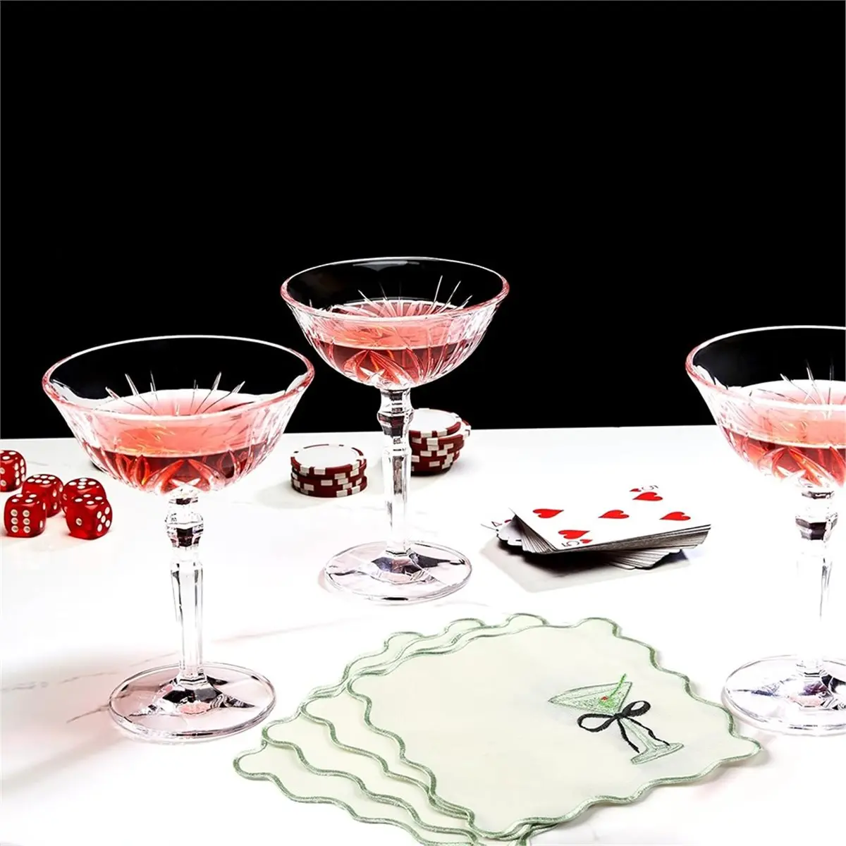 6 Pcs Cocktail Napkins Cloth Scalloped Embroidery A Bit Older Party Supplies 6