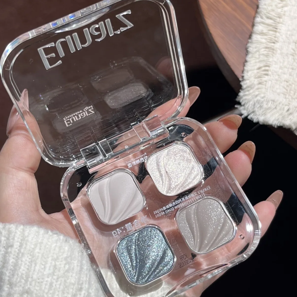 paleta-de-sombras-eunarz-4-cores-matte-e-cintilante-multiuso-rosa-roxo-cinza-cosmeticos-para-olhos-portateis-4g