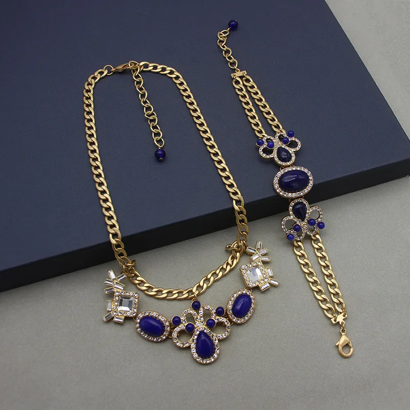 

Vintage lapis lazuli necklace bracelet