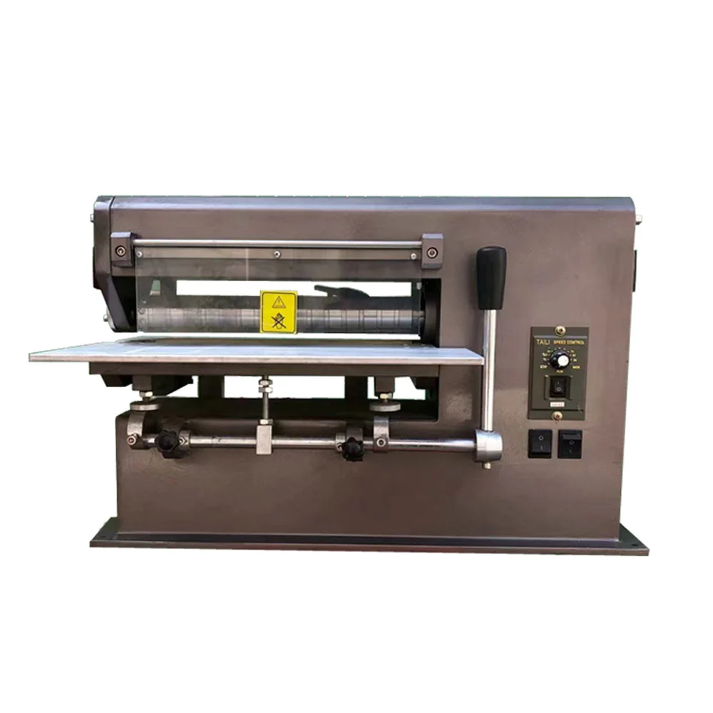 Slitting machine is suitable for cutting leather, paper, belt, plastic microfiber, etc.